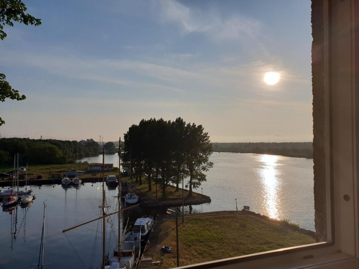 Jachtowa Hotel I Restauracja ชเตชชิน ภายนอก รูปภาพ