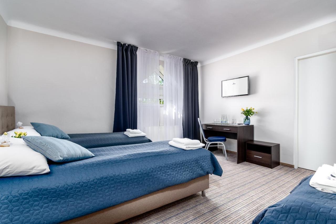 Jachtowa Hotel I Restauracja ชเตชชิน ภายนอก รูปภาพ
